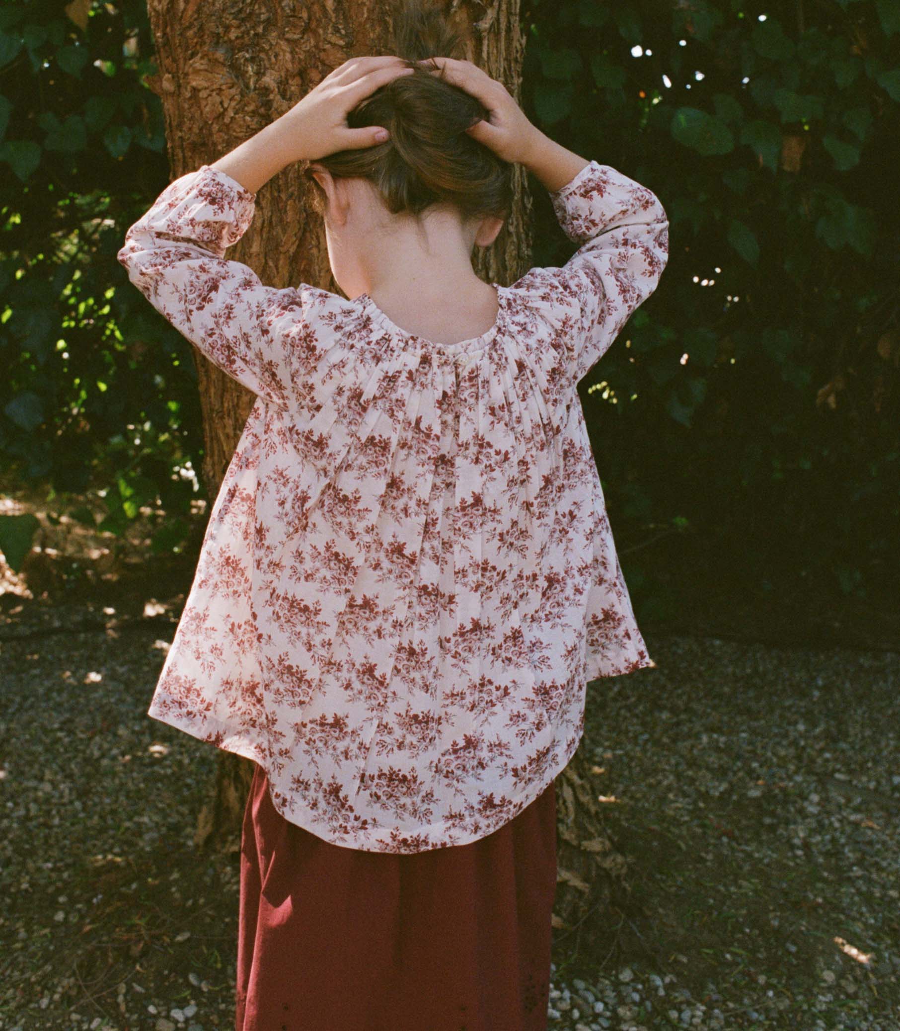 ISABEAU TOP -- IVORY ROSIER FLORAL