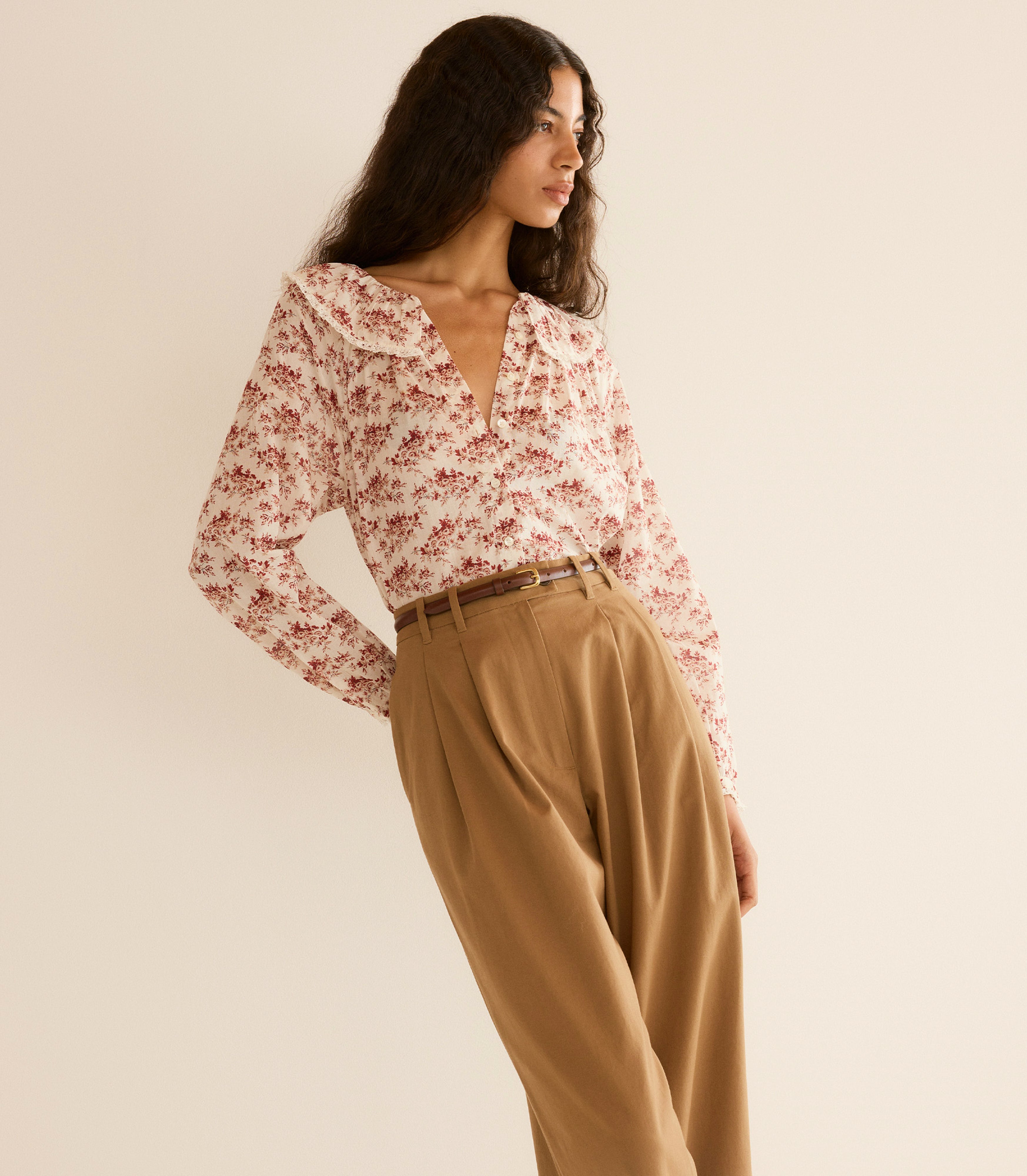 JEAN TOP -- IVORY ROSIER FLORAL